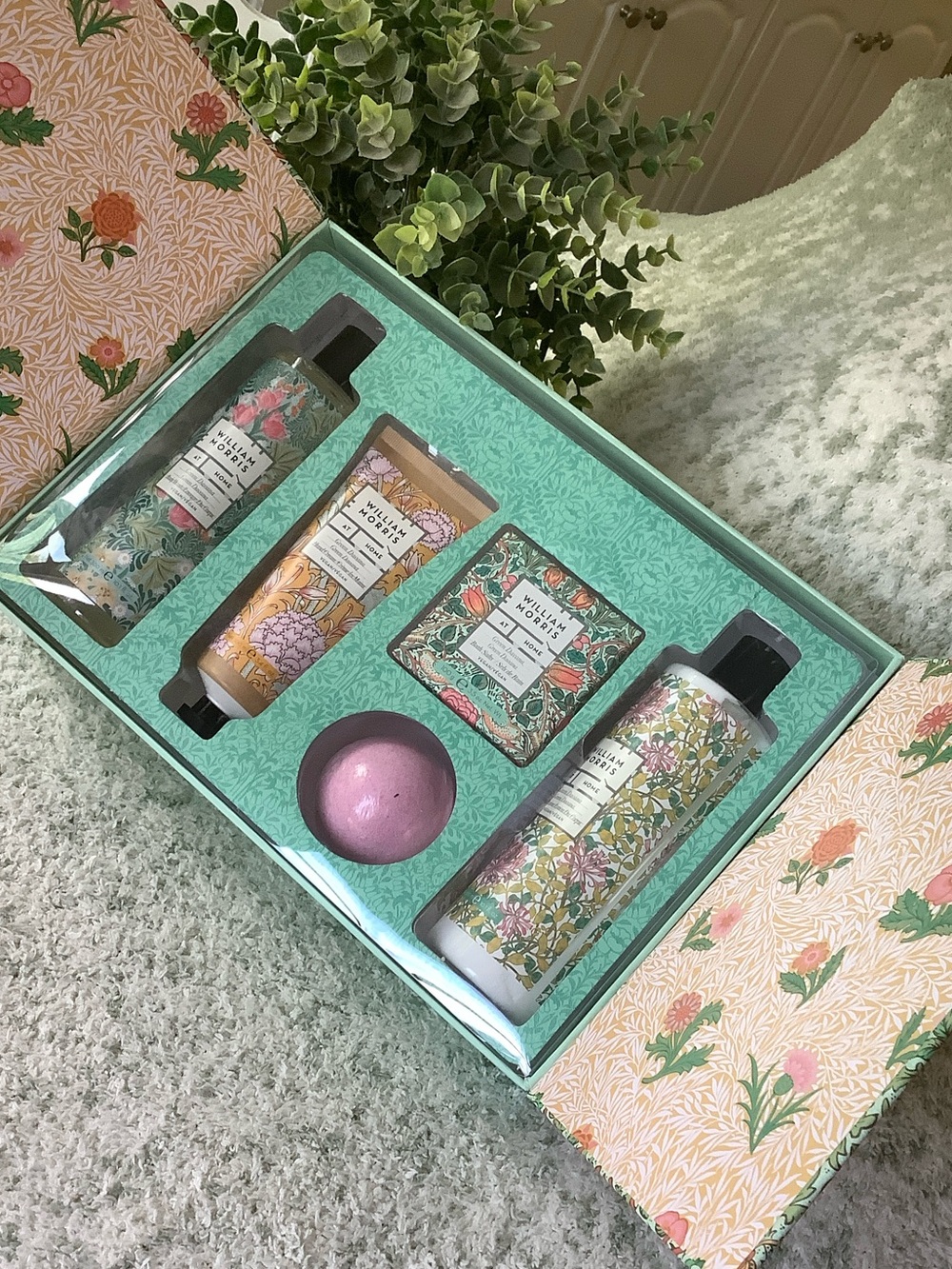 William Morris Luxury Body Care Set Scent Green Davana NWT Vegan